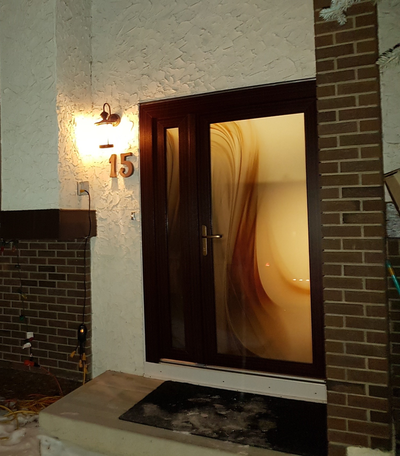 Front entry door after replacement.